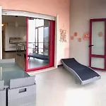 Con Suggestiva Vista Mare A