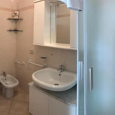 Appartement Con Suggestiva Vista Mare A