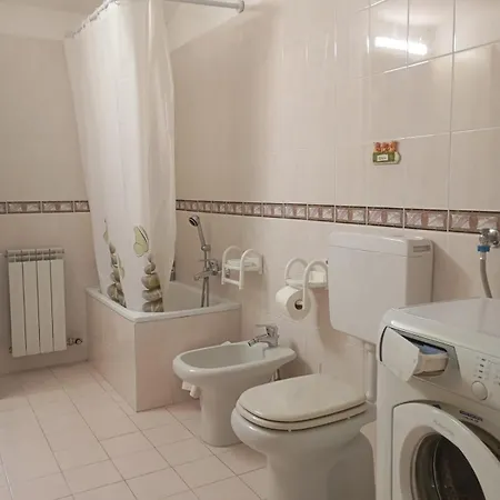 Apartament Con Suggestiva Vista Mare A San Remo