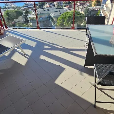 Con Suggestiva Vista Mare A San Remo