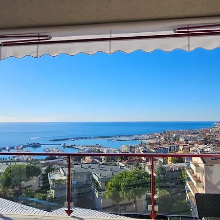 Con Suggestiva Vista Mare A Appartement *