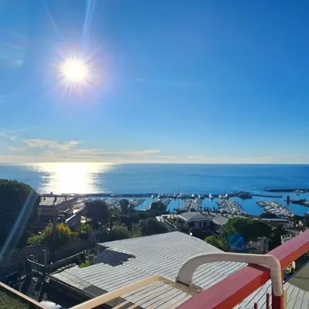 Con Suggestiva Vista Mare A San Remo