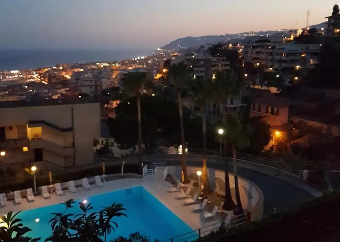 Con Suggestiva Vista Mare A Lägenhet *