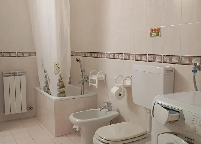 Lägenhet Con Suggestiva Vista Mare A Sanremo