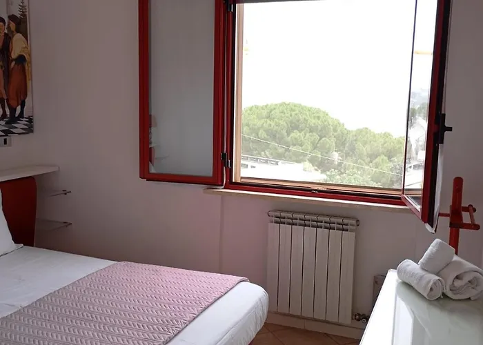 Con Suggestiva Vista Mare A Appartement
